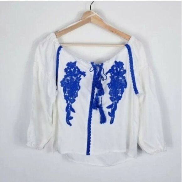 Revolve Line & Dot Size XS Blue and White Embroidery Off the Shoulder Blouse - Picture 4 of 10